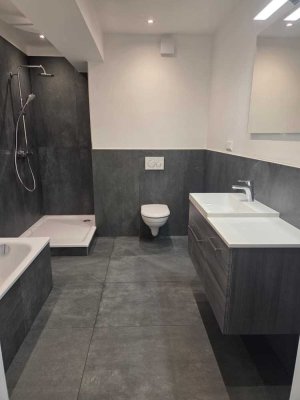 Erstbezug nach Sanierung: 4-Zimmer-Wohnung mit Balkon in Marl