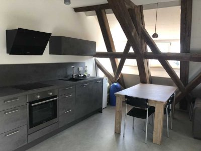 Moderne 1 Zimmer-Wohnung in denkmalsaniertem Haus