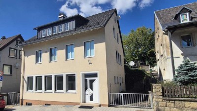 Wohn- und Geschäftshaus im Zentrum von Stammbach