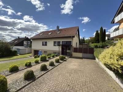 Gepflegtes 2-Familienhaus in sonniger Lage von Bühlingen