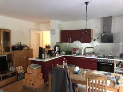 Ruhige 3-Raum-Wohnung mit Balkon und großer Wohnküche