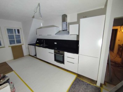 Erstbezug nach Sanierung: 2-Raum-Whg mit EBK im Herzen Aalens. Provisionsfrei.