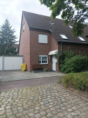 RESERVIERT - Provisionsfrei - Gepflegtes Einfamilienhaus incl. Garage als Kapitalanlage (vermietet)
