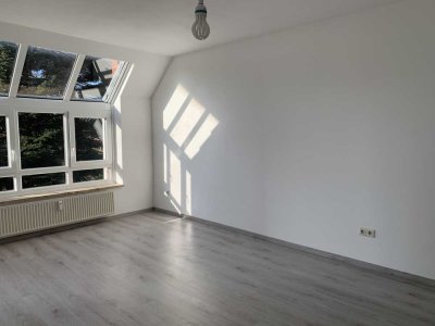 Attraktive 2-Zimmer-Wohnung mit Südwest-Balkon und Tiefgaragenstellplatz in Kronshagen