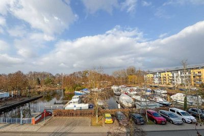 Leben mit Blick auf den Yachthafen Henningsdorf: Helle 3-Zimmer-Wohnung mit Balkon