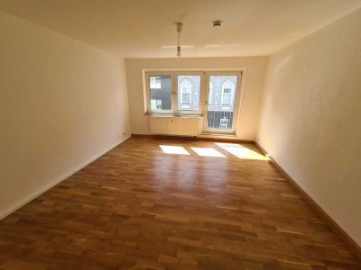 Gemütlich! Praktisch! Schön! Citynahe 1,5 Raum Wohnung in ruhiger Lage!
