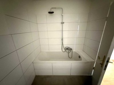 Attraktive und modernisierte 4-Zimmer-Wohnung mit Balkon in Euskirchen