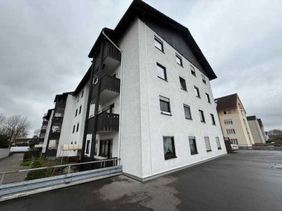 Frisch renovierte 3,5-Zimmer-Wohnung mit Balkon & Stellplatz in Maximiliansau