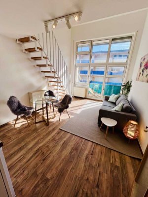Teilmöblierte 39m2 Galeriewohnung | sonniger Balkon | Regensburger Osten