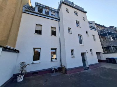 gemütliche, renovierte  3-Zimmer-Erdgeschoß-Wohnung in Mannheim-Waldhof