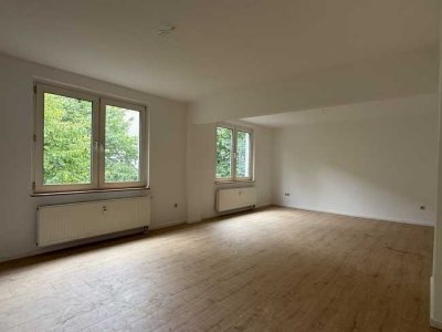 Helle 3,5 Raum Wohnung - Nähe Zentrum