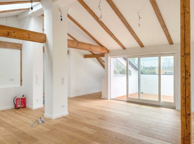 Erstbezug DG: 5. OG, Aufzug, Terrasse! Stellplatz: Sofortbezug