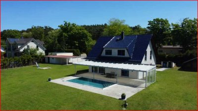 Exklusives Wassergrundstück vor den Toren Berlins – mit Steg, Badestelle und POOL am SEE
