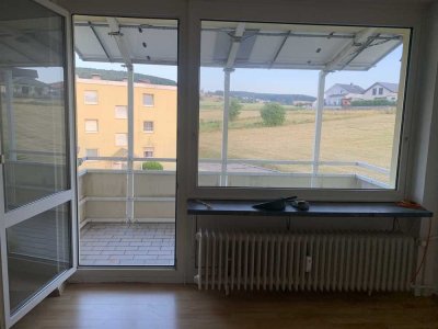 2-Zimmer-Wohnung mit Balkon und Einbauküche in Erbach