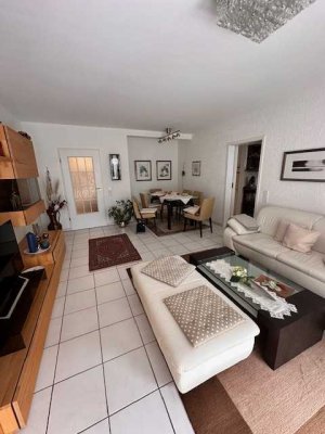 LÜTGENDORTMUND -  SUPER GESCHNITTENE 3 Zi-ETW mit ca. 85 m² Wfl. - BALKON+GARTEN+GARAGE