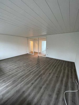 Sanierte und moderne 3-Zimmer-Wohnung in ruhiger Lage
