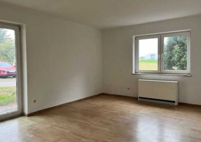 +++ Schöne 2 Zimmer-Wohnung mit Terrasse im Grünen +++