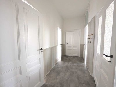Renovierte 3-Raumwohnung mit historischem Flair