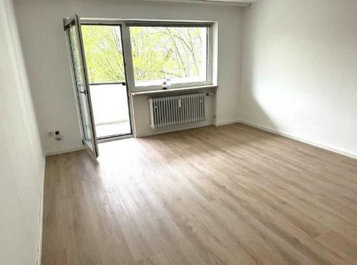 Schöne, helle, 2 Zimmer-Wohnung mit Balkon in Ingolstadt (Provisionsfrei) zu Verkaufen