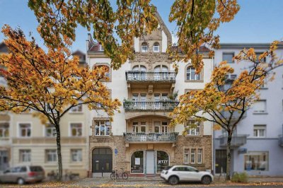 2-Zimmer-Wohnung in denkmalgeschütztem Altbau der Karlsruher Südstadt