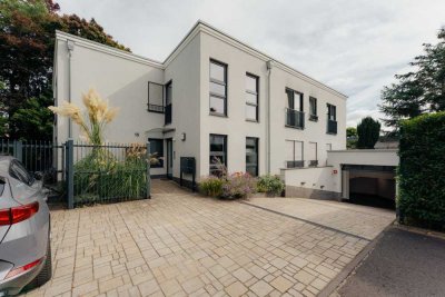 Neuwertige Wohnung (Baujahr 2018) in ruhiger Lage von Refrath