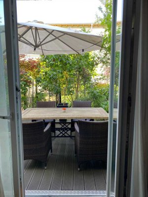 Exklusive 4-Zimmer-Maisonette-Wohnung mit Garten, Terrasse und EBK im Künstlerviertel in Wiesbaden