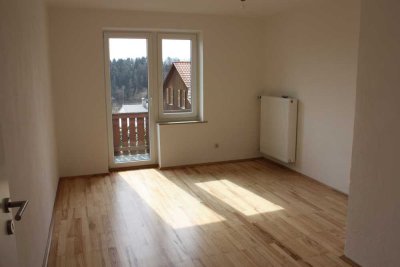 4 Zimmerwohnung mit offenem Ess- und Wohnbereich und Balkon