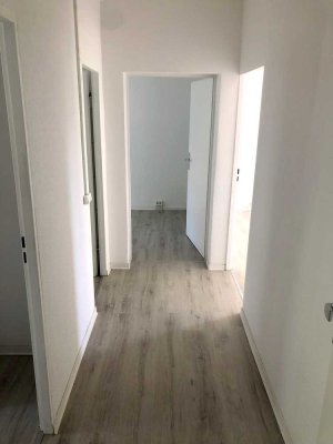 Helle 3-Zimmer-Wohnung mit Balkon und Einbauküche – sofort bezugsfrei