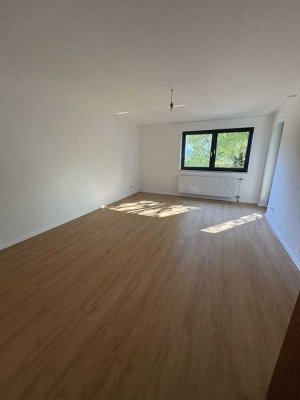 Schön sanierte 3-Zimmer-Wohnung am Evinger Markt