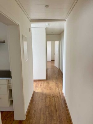Bezugsfertige 2-Zimmer-Wohnung mit EBK in Hofheim-Marxheim