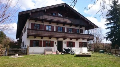 Aying/Kleinhelfendorf - Gemütliches Reiheneckhaus mit Garten mitten im "Bilderbuch-Oberbayern"
