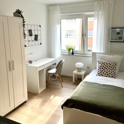 NEUGRÜNDUNG einer 3´er Wohngemeinschaft. ERSTBEZUG! Vermietung pro Zimmer: Voll möbliert + all inkl.