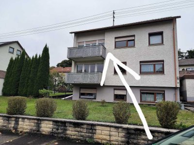 2 Zimmer mit Balkon und 1 Zimmer außerhalb der Wohnung
