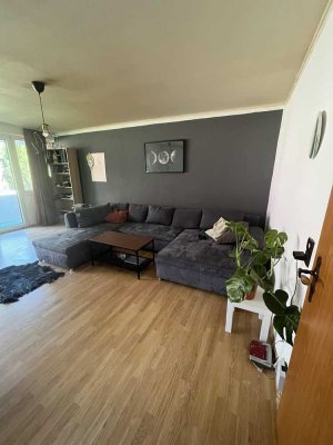 Schöne 2-Zimmer Wohnung mit zwei Balkonen
