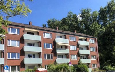 Schöne Wohnung im Grünen mit Balkon!