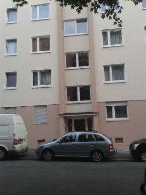4 Zimmer Wohnung mit Balkon