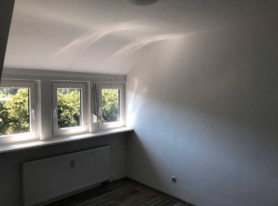 Helle 3-Zimmer-Wohnung mit großem Balkon und Wintergarten in Bad Brückenau