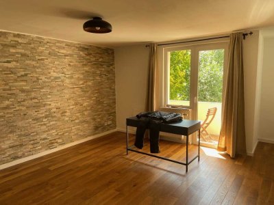 Ansprechende 3-Zimmer-Wohnung mit gehobener Innenausstattung mit Balkon und EBK in Wuppertal