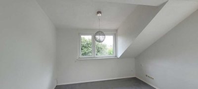 lichtdurchflutete Wohnung mit toller Aussicht OT Diedelsheim
