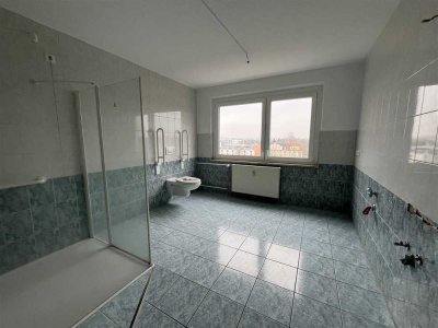 ROLLSTUHLGERECHTE Wohnung mit zwei Bädern!  eine Kaltmiete sparen!