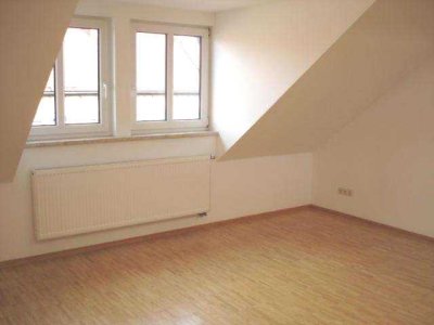 Helle Galeriewohnung in der Auenstraße