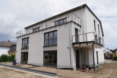* Seniorengerechte Wohnanlage in Peine * - moderne 3-Zi.-Wohnung mit Balkon u. Stellplatz