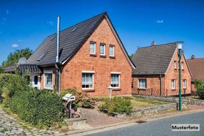 Dreifamilienhaus in  ruhiger, zentraler Wohnlage - provisionsfrei
