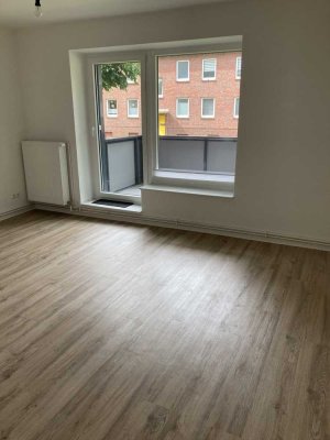 Tolle, sanierte Wohnung mit Balkon!