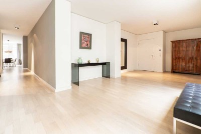 YOO Berlin – Luxuswohnung von Philippe Starck mit Terrasse, Concierge & Wellnessbereich