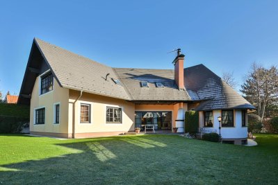 Zeitlose Eleganz: offen gestaltetes Einfamilienhaus in Brunn am Gebirge