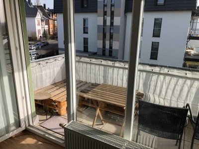 Gepflegte 2-Raum-Wohnung mit Balkon und Einbauküche in Gießen