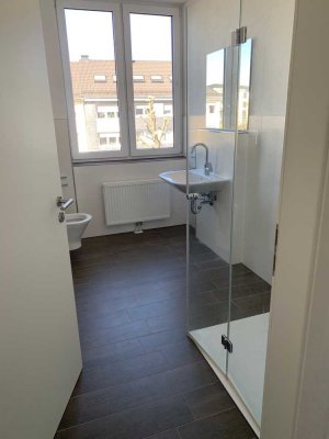 Ansprechende und neuwertige 2,5-Raum-Wohnung mit geh. Innenausstattung mit EBK in Siegen Geisweid