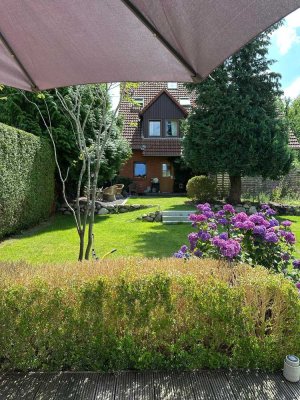 Schöne Doppelhaushälfte mit Pool und großen Garten in Bargfeld-Stegen