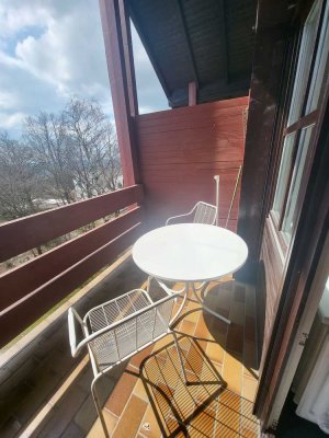 Imposante Dachgeschosswohnung mit freiem Blick in den Süden und zur Wohlfühltherme  !!!